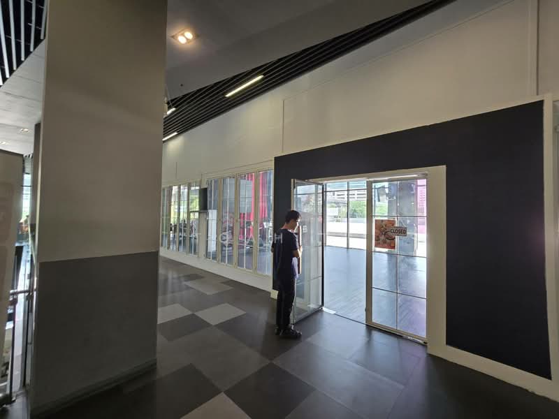 For Rent - พื้นที่ให้เช่า อารีย์ พญาไท : Space for rent in Ari, Phaya Thai., Bangkok