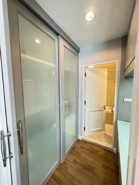 The Clover Thonglor Residence, Bangkok, Soi Sukhumvit 55, Khlong Tan Nua, Watthana, Bangkok, 1 Bedroom, 37 sqm, Condo For Rent, by Thida Thewinram, 500262453 - DDproperty.com