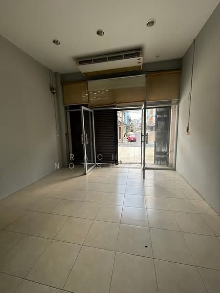 For rent: 4-story commercial building, opposite YWCA, with 3 large rooms and 2 small rooms,, Songkhla, Hat-Yai, Hat Yai, Songkhla, , 400 sqm, Shophouse For Rent, by Rachen Nopsuwan, 500262456 - DDproperty.com
