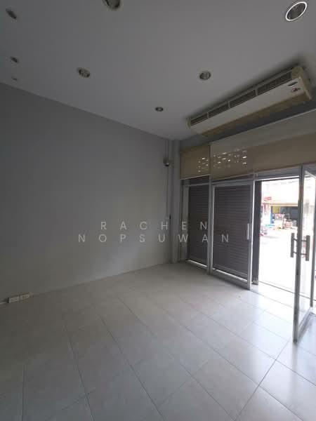 For rent: 4-story commercial building, opposite YWCA, with 3 large rooms and 2 small rooms,, Songkhla, Hat-Yai, Hat Yai, Songkhla, , 400 sqm, Shophouse For Rent, by Rachen Nopsuwan, 500262456 - DDproperty.com
