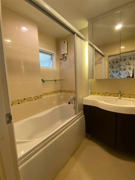 Life @ Ratchada, Bangkok, 36 Soi Lat Phrao 36, Chan Kasem, Chatuchak, Bangkok, 1 Bedroom, 42 sqm, Condo For Sale, by คุณ ผ่องใส เปาะทอง (อัญ), 500262483 - DDproperty.com