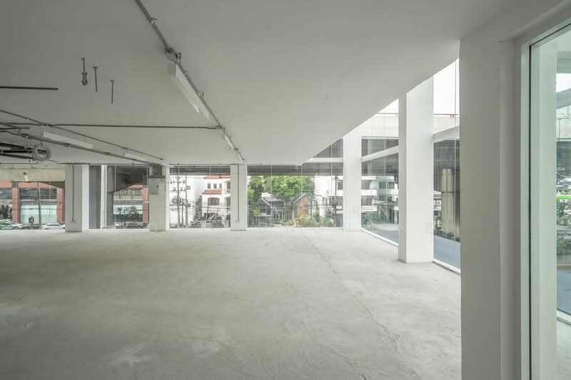 1-BR House, Bangkok, Bang Kapi, Huai Khwang, Bangkok, 1 Bedroom, 1,500 sqm, Single Detached House For Sale, by Pattaporn Yongsungnone, 500262491 - DDproperty.com