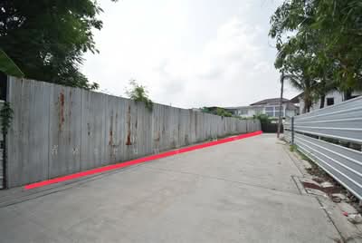 ขาย - ที่ดินเปล่า 212 ตร.ว. ที่ดิน ซอยกำแพงเพชร6 ซอย7 แยก3-6 ใกล้รถไฟฟ้า BTSสถานีการเคหะ, กรุงเทพ