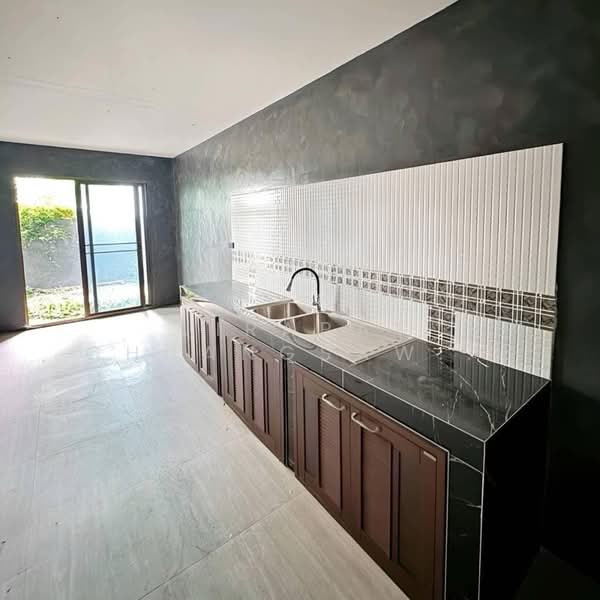 Life In The Garden Rongpo-Motorway : ไลฟ อิน เดอะ การ์เด้น โรงโป๊ะ-มอเตอร์เวย์, ชลบุรี, ซอยบางละมุง 25 (โรงโป๊ะ), ตะเคียนเตี้ย, บางละมุง, ชลบุรี, 176 ตร.ม., บ้านเดี่ยว ให้เช่า, โดย Jirapat Chuangsawadsak, 500262603 - DDproperty.com