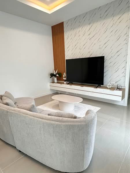 For Sale - 3-BR House, Chon Buri (Pattaya)