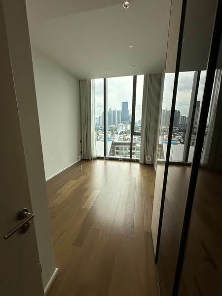 Kraam Sukhumvit 26, Bangkok, 55 Soi Sukhumvit 26 Sukhumvit Road, Khong Tan, Khlong Toei, Bangkok, 2 Bedrooms, 110 sqm, Condo For Sale, by Nuttharom Linla, 500262619 - DDproperty.com