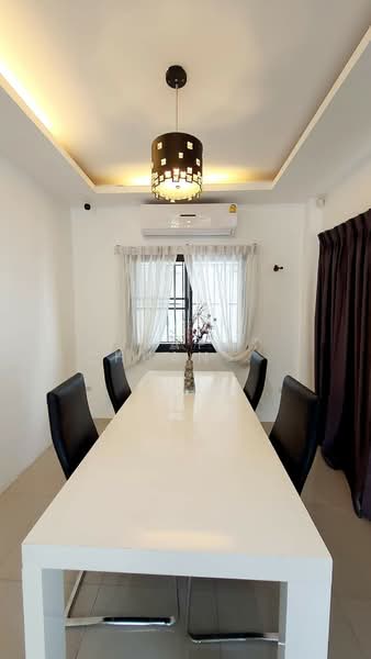 Uraiwan Park View, Chon Buri (Pattaya), Nong Pru, Bang Lamung (Pattaya), Chon Buri (Pattaya), 3 Bedrooms, 212 sqm, Villa For Rent, by Jirapat Chuangsawadsak, 500262625 - DDproperty.com
