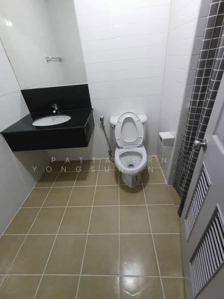 Metro Park Sathorn, Bangkok, Kanlapaphruek Road, Bang Wa, Phasi Charoen, Bangkok, 1 Bedroom, 32 sqm, Condo For Sale, by Pattaporn Yongsungnone, 500262627 - DDproperty.com