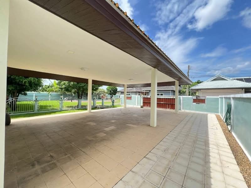 3-BR House, Chon Buri (Pattaya), Poong, Bang Lamung (Pattaya), Chon Buri (Pattaya), 3 Bedrooms, 1,332 sqm, Single Detached House For Sale, by Boonyanuch Unna, 500262644 - DDproperty.com