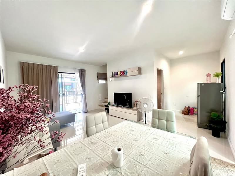 ยูนิโอ ทาวน์ เพชรเกษม 110, Bangkok, ถนนเพชรเกษม, Nong Kang Plu, Nong Khaem, Bangkok, 3 Bedrooms, 120 sqm, Townhouse For Sale, by คุณ ฐิชาปัณณ์ สังวาลรัมย์ (ปูน), 500262669 - DDproperty.com