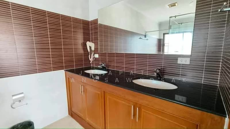 undefined, Chon Buri (Pattaya), Nong Pru, Bang Lamung (Pattaya), Chon Buri (Pattaya), 4 Bedrooms, 300 sqm, Villa For Rent, by Jirapat Chuangsawadsak, 500262700 - DDproperty.com