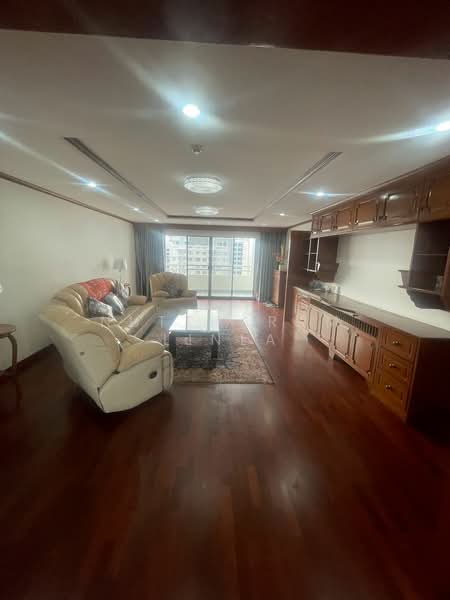Regent on the Park 1, Bangkok, Soi Sukhumvit 26, Khong Tan, Khlong Toei, Bangkok, 3 Bedrooms, 250 sqm, Condo For Sale, by Nuttharom Linla, 500262732 - DDproperty.com