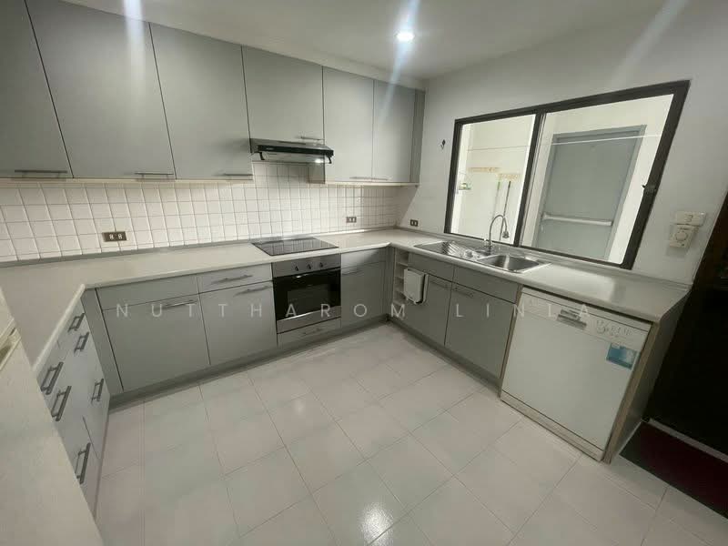 Regent on the Park 1, Bangkok, Soi Sukhumvit 26, Khong Tan, Khlong Toei, Bangkok, 3 Bedrooms, 250 sqm, Condo For Sale, by Nuttharom Linla, 500262732 - DDproperty.com