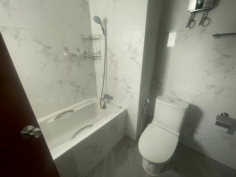 Regent on the Park 1, Bangkok, Soi Sukhumvit 26, Khong Tan, Khlong Toei, Bangkok, 3 Bedrooms, 250 sqm, Condo For Sale, by Nuttharom Linla, 500262732 - DDproperty.com