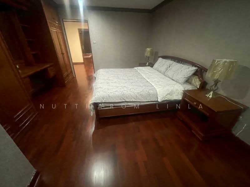 Regent on the Park 1, Bangkok, Soi Sukhumvit 26, Khong Tan, Khlong Toei, Bangkok, 3 Bedrooms, 250 sqm, Condo For Sale, by Nuttharom Linla, 500262732 - DDproperty.com