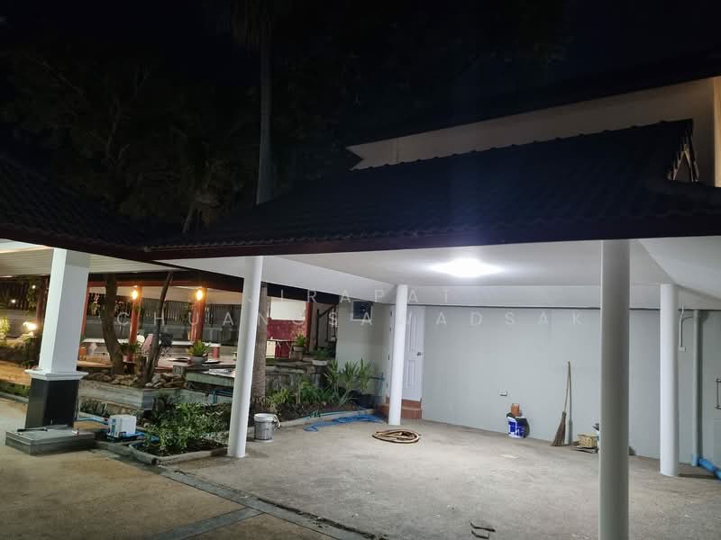 6-BR House, Prachuap Khiri Khan, Hua Hin, Hua Hin, Prachuap Khiri Khan, 6 Bedrooms, 450 sqm, Single Detached House For Rent, by Jirapat Chuangsawadsak, 500262744 - DDproperty.com