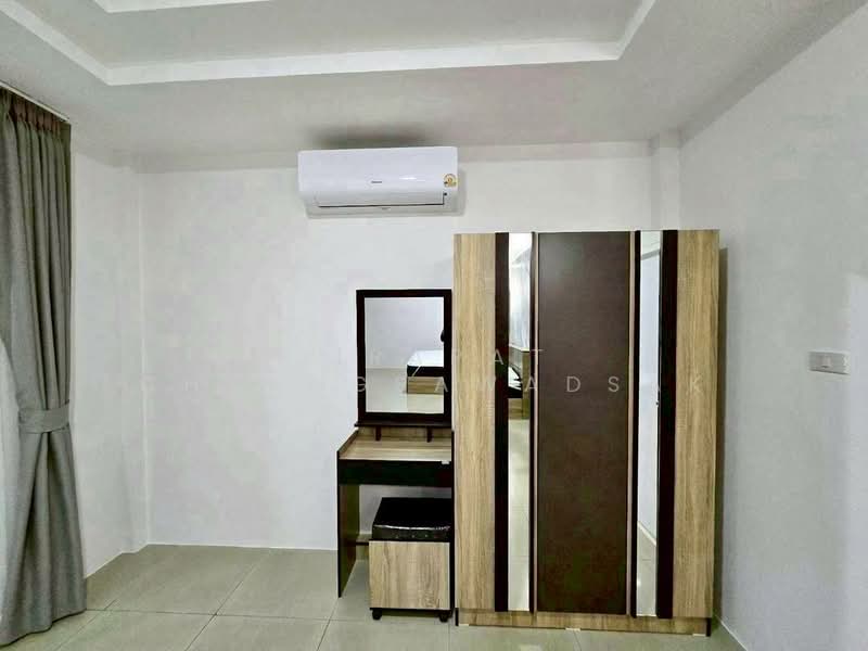 undefined, Chon Buri (Pattaya), Nong Pru, Bang Lamung (Pattaya), Chon Buri (Pattaya), 4 Bedrooms, 382 sqm, Single Detached House For Rent, by Jirapat Chuangsawadsak, 500262774 - DDproperty.com