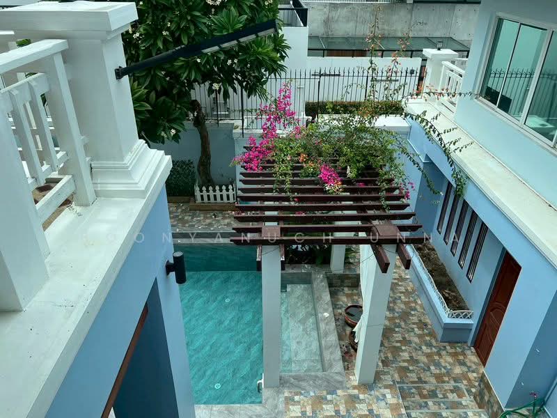 5-BR Villa, Chon Buri (Pattaya), Nong Pru, Bang Lamung (Pattaya), Chon Buri (Pattaya), 5 Bedrooms, 420 sqm, Villa For Sale, by Boonyanuch Unna, 500262785 - DDproperty.com