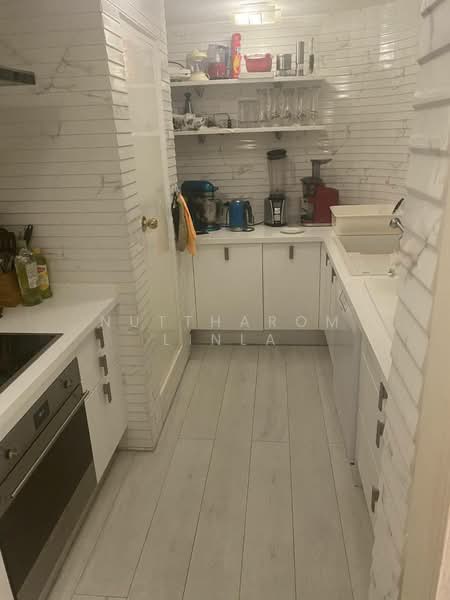 Las Colinas : ลาส โคลินาส, กรุงเทพ, ถนนสุขุมวิท 21, คลองเตยเหนือ, วัฒนา, กรุงเทพ, 193 ตร.ม., คอนโด ขาย, โดย Nuttharom Linla, 500262812 - DDproperty.com