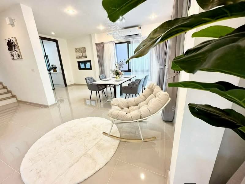 Patta Element, Chon Buri (Pattaya), Ta Khian Tia, Bang Lamung (Pattaya), Chon Buri (Pattaya), 4 Bedrooms, 325 sqm, Single Detached House For Rent, by Jirapat Chuangsawadsak, 500262821 - DDproperty.com