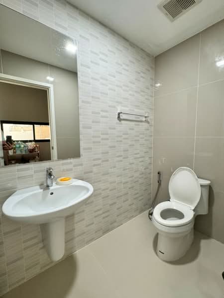 Patio Phaholyothin-Vibhavadi : พาทิโอ พหลโยธิน-วิภาวดี, ปทุมธานี, 92 Phahonyothin Road, ประชาธิปัตย์, ธัญบุรี, ปทุมธานี, 160 ตร.ม., ทาวน์เฮ้าส์ ขาย, โดย The Best Property เก๋, 500262836 - DDproperty.com