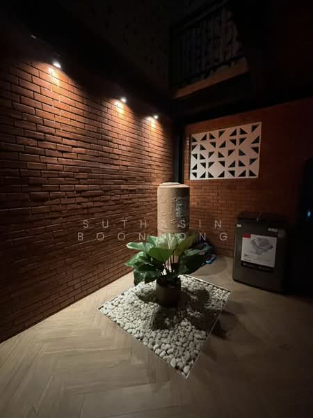 3-BR House, Bangkok, Khlong Chaokhun Sing, Wang Thonglang, Bangkok, 3 Bedrooms, 230 sqm, Single Detached House For Rent, by Suthasin Boonkong, 500262847 - DDproperty.com