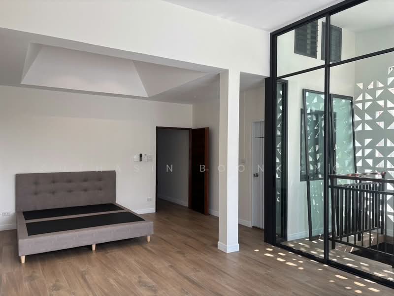 บ้าน 3-ห้องนอน, กรุงเทพ, คลองเจ้าคุณสิงห์, วังทองหลาง, กรุงเทพ, 230 ตร.ม., บ้านเดี่ยว ให้เช่า, โดย Suthasin Boonkong, 500262847 - DDproperty.com