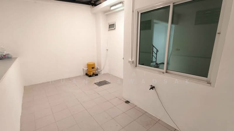 3-BR Townhouse, Chon Buri (Pattaya), Nong Pru, Bang Lamung (Pattaya), Chon Buri (Pattaya), 3 Bedrooms, 263 sqm, Townhouse For Sale, by Jirapat Chuangsawadsak, 500262899 - DDproperty.com