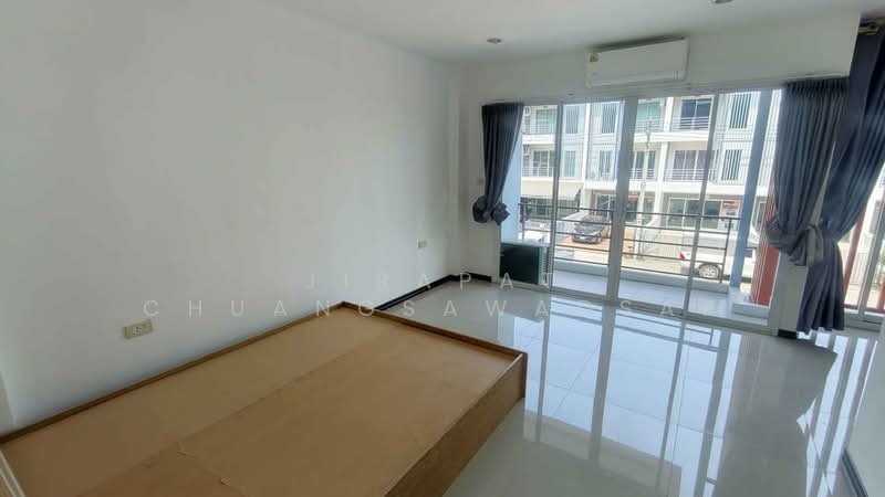 3-BR Townhouse, Chon Buri (Pattaya), Nong Pru, Bang Lamung (Pattaya), Chon Buri (Pattaya), 3 Bedrooms, 263 sqm, Townhouse For Sale, by Jirapat Chuangsawadsak, 500262899 - DDproperty.com