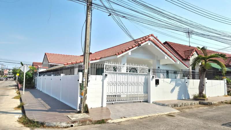 undefined, Chon Buri (Pattaya), Nong Pru, Bang Lamung (Pattaya), Chon Buri (Pattaya), 3 Bedrooms, 208 sqm, Single Detached House For Sale, by Boonyanuch Unna, 500262980 - DDproperty.com