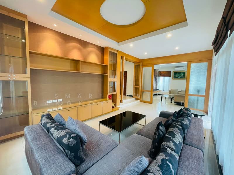 House Ratchada 32, Bangkok, รัชดาภิเษก, Chan Kasem, Chatuchak, Bangkok, 4 Bedrooms, 450 sqm, Single Detached House For Rent, by Smart Living Bangkok Co.,Ltd., 500263001 - DDproperty.com