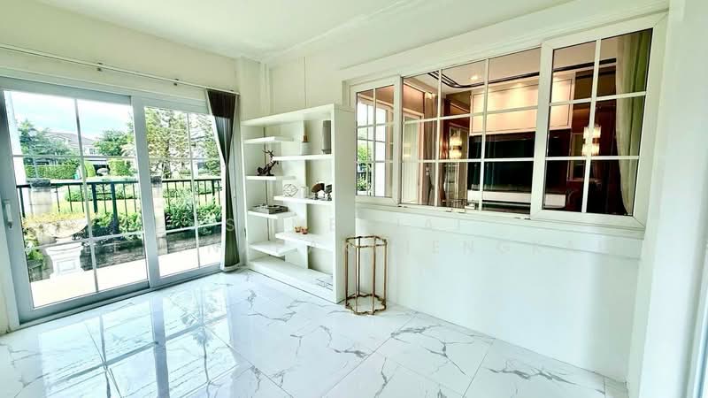 Grandio Ladprao-Kaset Nawamin, Bangkok, Soi Nawamin 42, Yeak 27, Khlong Kum, Bueng Kum, Bangkok, 3 Bedrooms, 264 sqm, Single Detached House For Rent, by Samerjai Lertnapakriengkai, 500263106 - DDproperty.com