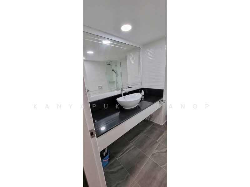 Omni Tower Sukhumvit Nana, Bangkok, 69 Sukhumvit 4 Alley, Khlong Toei, Khlong Toei, Bangkok, 1 Bedroom, 67 sqm, Condo For Rent, by Kanyapuk Tinanop, 500263122 - DDproperty.com