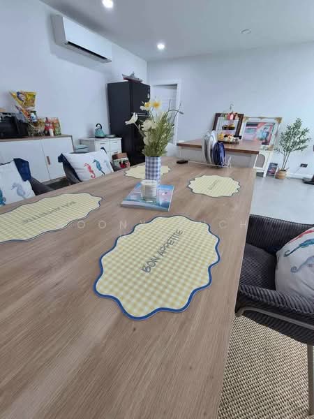 4-BR Villa, Chon Buri (Pattaya), Poong, Bang Lamung (Pattaya), Chon Buri (Pattaya), 4 Bedrooms, 445 sqm, Villa For Sale, by Boonyanuch Unna, 500263130 - DDproperty.com