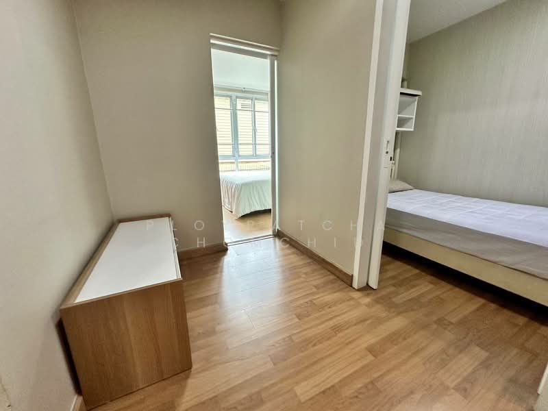 Pandao Place condominium, Bangkok, Sukhumvit, Phra Kanong, Khlong Toei, Bangkok, 2 Bedrooms, 45 sqm, Condo For Rent, by Ploypatcha Chomchid, 500263140 - DDproperty.com