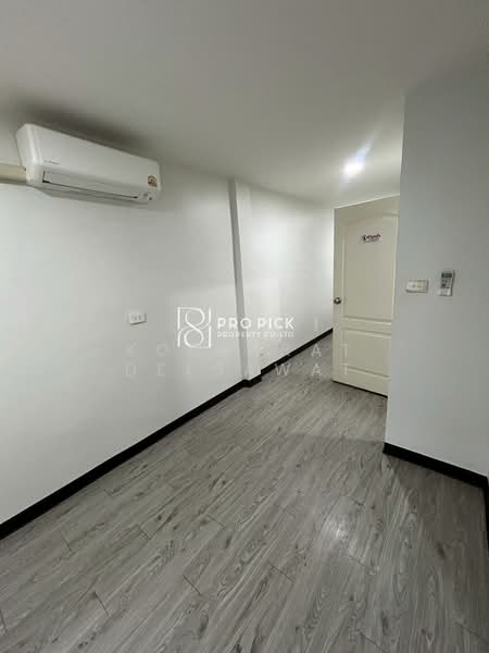 For Rent - Townhouse Home Office For Rent in Ekkamai Sukhumvit, Bangkok