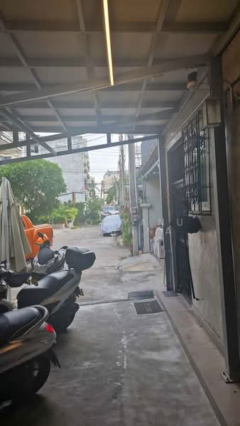 6-BR Townhouse, Chon Buri (Pattaya), Nong Pru, Bang Lamung (Pattaya), Chon Buri (Pattaya), 6 Bedrooms, 120 sqm, Townhouse For Sale, by Boonyanuch Unna, 500263179 - DDproperty.com