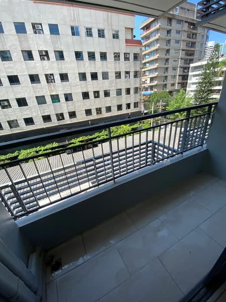 Dazzle Sukhumvit 7, Bangkok, 18 Soi Sukhumvit 7, Khlongtoei Nua, Watthana, Bangkok, 1 Bedroom, 36 sqm, Condo For Sale, by Nuttharom Linla, 500263227 - DDproperty.com