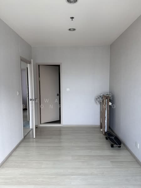 Life Pinklao, Bangkok, Boromarajonani Road, Bang Bamru, Bang Phlat, Bangkok, 2 Bedrooms, 56 sqm, Condo For Sale, by Kwanchai Boonprasong, 500263305 - DDproperty.com