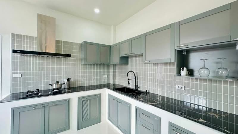 3-BR House, Chon Buri (Pattaya), Poong, Bang Lamung (Pattaya), Chon Buri (Pattaya), 3 Bedrooms, 155 sqm, Single Detached House For Sale, by Boonyanuch Unna, 500263343 - DDproperty.com