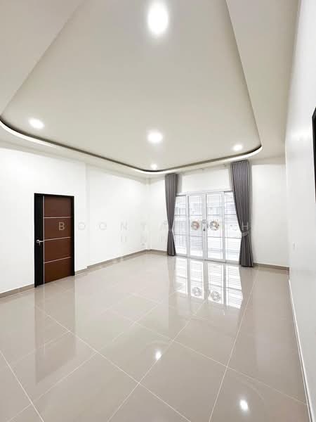 3-BR House, Chon Buri (Pattaya), Ta Khian Tia, Bang Lamung (Pattaya), Chon Buri (Pattaya), 3 Bedrooms, 158 sqm, Single Detached House For Sale, by Boonyanuch Unna, 500263347 - DDproperty.com