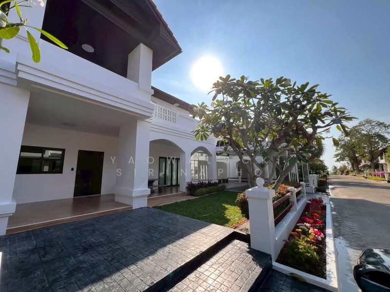 Beachfront Village Pool Villa Na Jomtien, Pattaya, Chon Buri (Pattaya), Na Chom Thian, Sattahip, Chon Buri (Pattaya), 3 Bedrooms, 300 sqm, Villa For Sale, by Yaowaluck Sirinapho, 500263376 - DDproperty.com