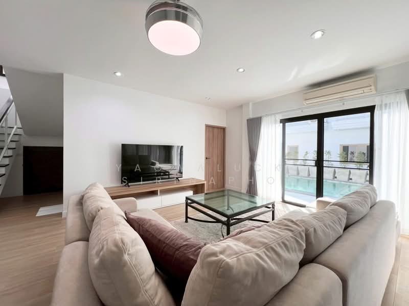 Beachfront Village Pool Villa Na Jomtien, Pattaya, Chon Buri (Pattaya), Na Chom Thian, Sattahip, Chon Buri (Pattaya), 3 Bedrooms, 300 sqm, Villa For Sale, by Yaowaluck Sirinapho, 500263376 - DDproperty.com