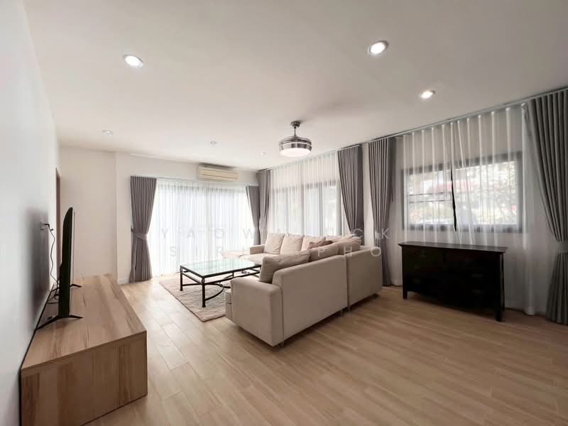 Beachfront Village Pool Villa Na Jomtien, Pattaya, Chon Buri (Pattaya), Na Chom Thian, Sattahip, Chon Buri (Pattaya), 3 Bedrooms, 300 sqm, Villa For Sale, by Yaowaluck Sirinapho, 500263376 - DDproperty.com