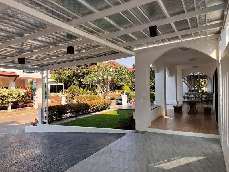 Beachfront Village Pool Villa Na Jomtien, Pattaya, Chon Buri (Pattaya), Na Chom Thian, Sattahip, Chon Buri (Pattaya), 3 Bedrooms, 300 sqm, Villa For Sale, by Yaowaluck Sirinapho, 500263376 - DDproperty.com