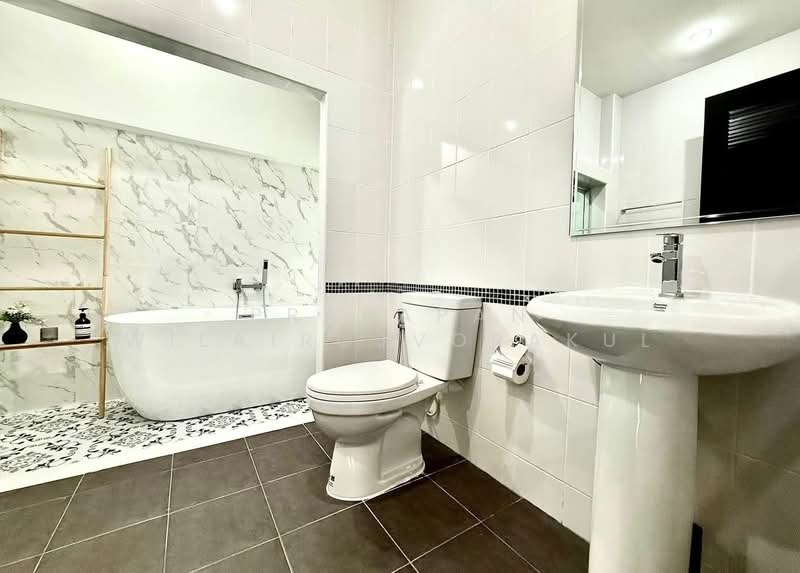 3-BR House, Chon Buri (Pattaya), Huai Yai, Bang Lamung (Pattaya), Chon Buri (Pattaya), 3 Bedrooms, 250 sqm, Single Detached House For Sale, by Prapapan Wilairojvorakul, 500263381 - DDproperty.com