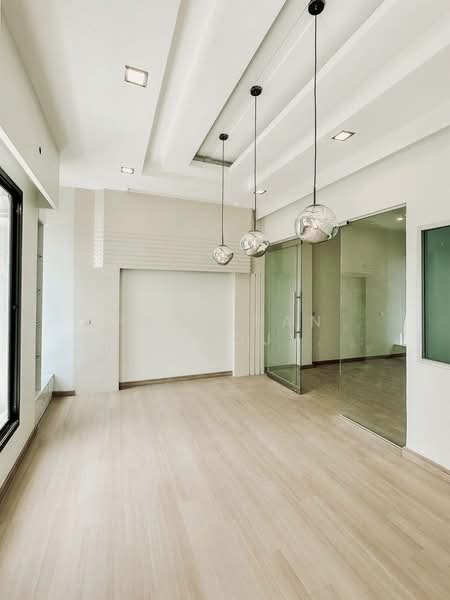 Baan Klang Muang Rama 9 - Ladprao, Bangkok, Soi Ladprao 88, Wang Thonglang, Wang Thonglang, Bangkok, 4 Bedrooms, 260 sqm, Townhouse For Sale, by Prapapan Wilairojvorakul, 500263411 - DDproperty.com