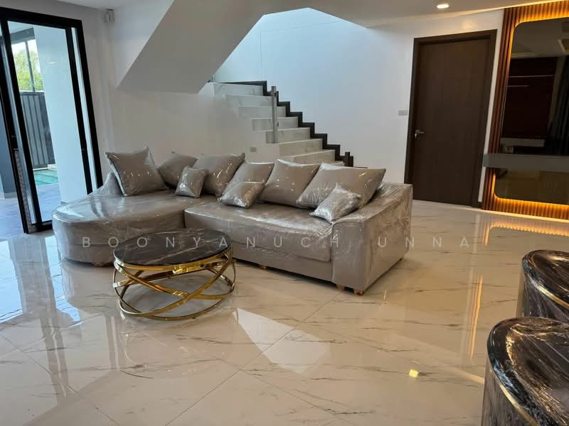 undefined, Chon Buri (Pattaya), Nong Pru, Bang Lamung (Pattaya), Chon Buri (Pattaya), 6 Bedrooms, 320 sqm, Single Detached House For Sale, by Boonyanuch Unna, 500263450 - DDproperty.com