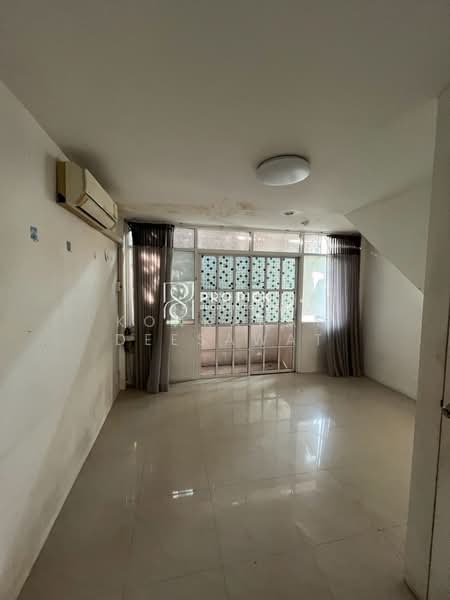 Shophouse For Rent Sukhumvit BTS Ekkamai mainstreet Watthana, Bangkok, สุขุมวิท, Khlong Tan Nua, Watthana, Bangkok, , 350 sqm, Shophouse For Rent, by Konrarat Deesawat, 500263474 - DDproperty.com