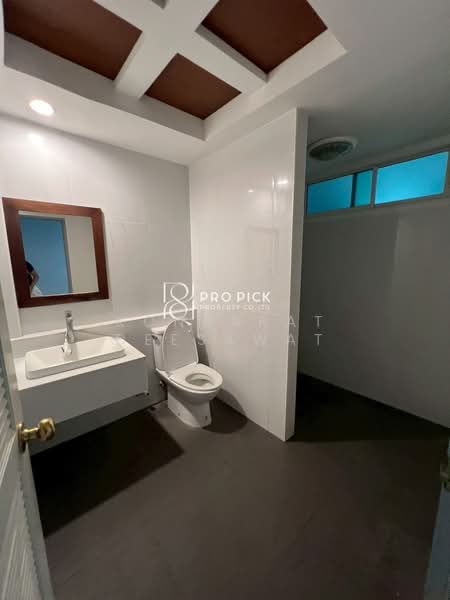 Shophouse For Rent Sukhumvit BTS Ekkamai mainstreet Watthana, Bangkok, สุขุมวิท, Khlong Tan Nua, Watthana, Bangkok, , 350 sqm, Shophouse For Rent, by Konrarat Deesawat, 500263474 - DDproperty.com